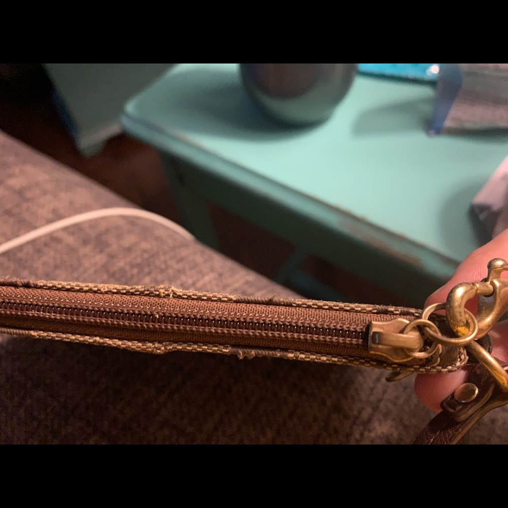 Authentic Coach pouch - Picture 3 of 5